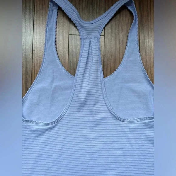 Lululemon 105 F Singlet *Silver heathered lavender dusk size 4-6 - Picture 8 of 12